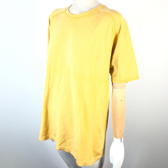 COPY - Lululemon men tee - Picture 4 of 9